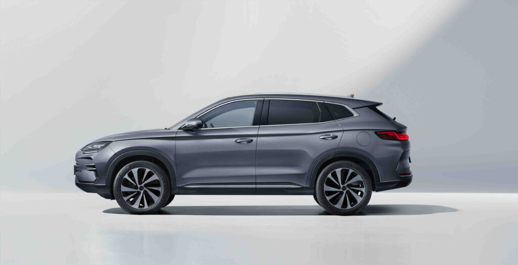 BYD Seal U DM-i – exteriér, z boku