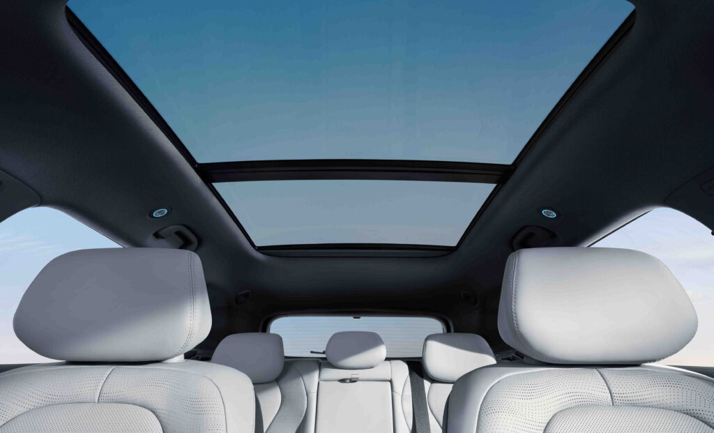 BYD Seal 6 DM-i Touring – interiér