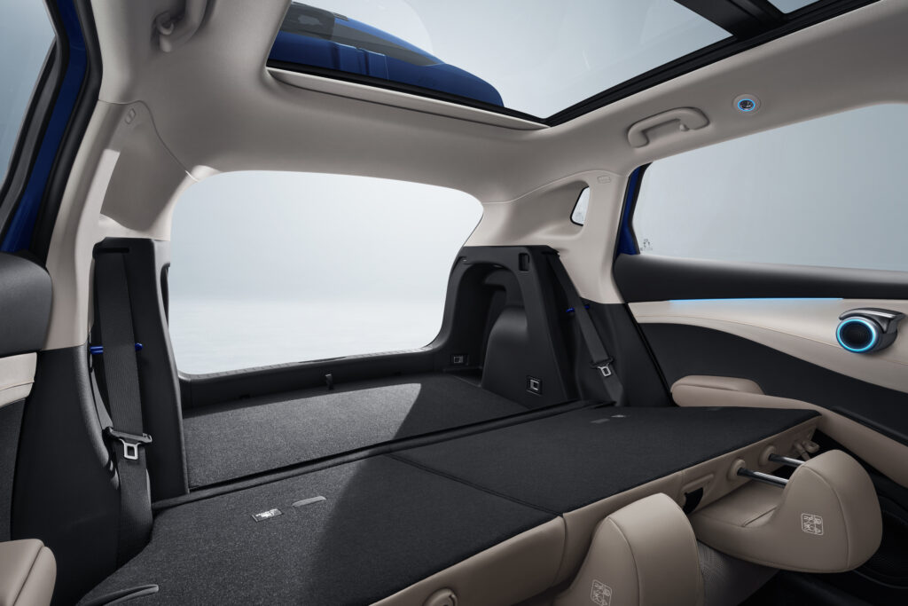BYD Atto 3 – interiér (5)