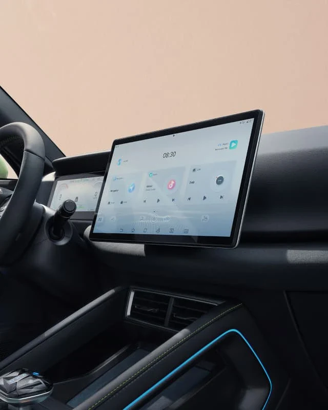 Otočný dotykový displej